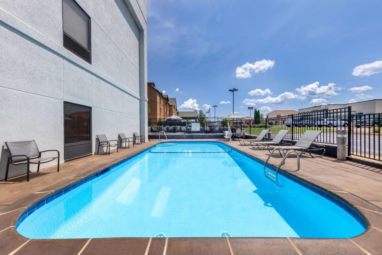 Hampton Inn Saint Robert Dış mekan fotoğraf